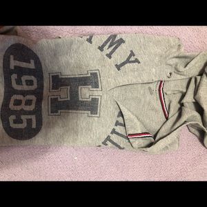 Tommy Hillfiger crop top grey